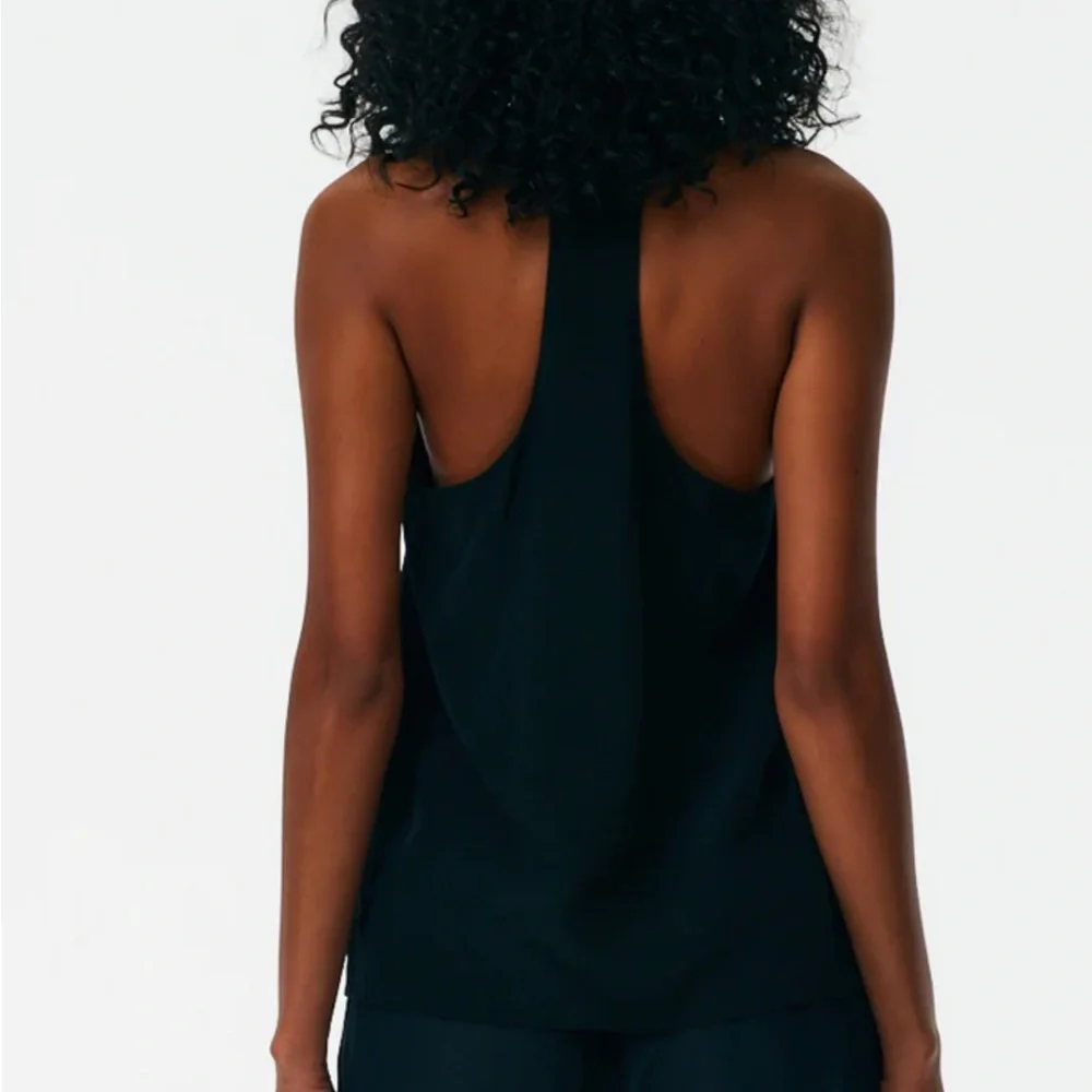 COPY - Tibi Classic Silk Cami Tank in Red, size 2 - Picture 5 of 5
